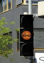 Das Warnlicht für die Straßenbahn ersetzt das bisher meist sichtbare Dauer-Rot. © Stadt Graz/Cagran-Hohl Das Warnlicht für die Straßenbahn ersetzt das bisher meist sichtbare Dauer-Rot.
