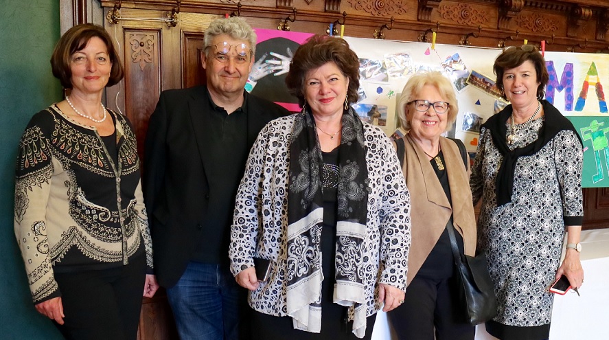 Im Bild v.l.: Prof.in Kasilda Bedenk (Präsidentin des Vereins Österreichisch-slowenische Freundschaft Graz), Mag. Max Aufischer, GRin Sissi Potzinger, GRin a.D. Ingeborg Persché und Mag.a Claudia Sachs-Lorbeck.