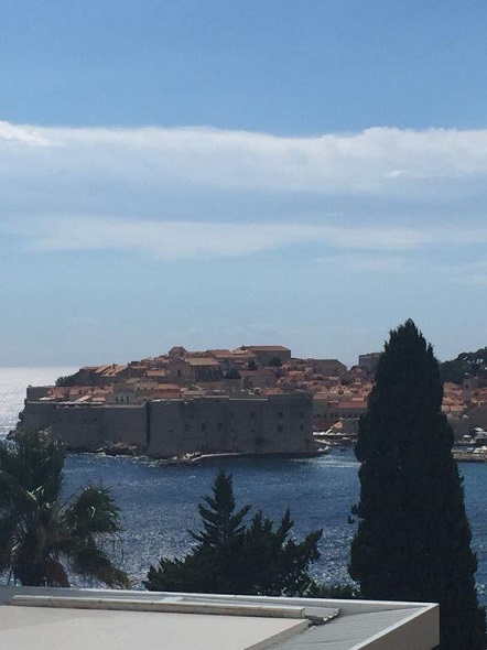 Die gesamte Altstadt von Dubrovnik wurde im Jahr 1979 von der UNESCO in die Liste des Weltkulturerbes aufgenommen.