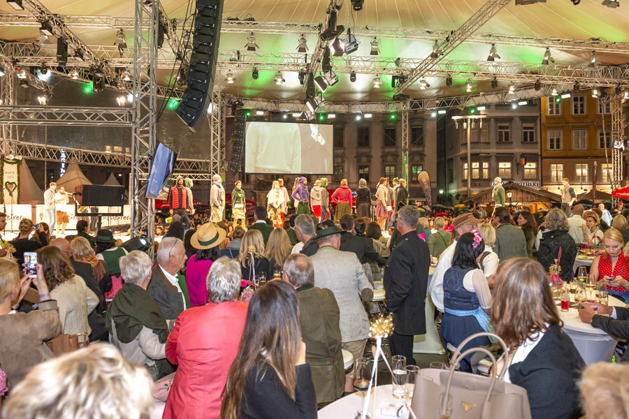 Auftaktveranstaltung zum Aufsteirern: Pracht der Tracht am Freitag, 14. September 2018 © Stadt Graz/Fischer Auftaktveranstaltung zum Aufsteirern: Pracht der Tracht am Freitag, 14. September 2018 © Stadt Graz/Fischer