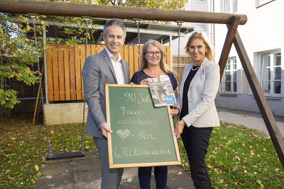 Sozialstadtrat Kurt Hohensinner, Frauenwohnheim-Leiterin Iris Garger-Semlitsch, Sozialamtsleiterin Andrea Fink