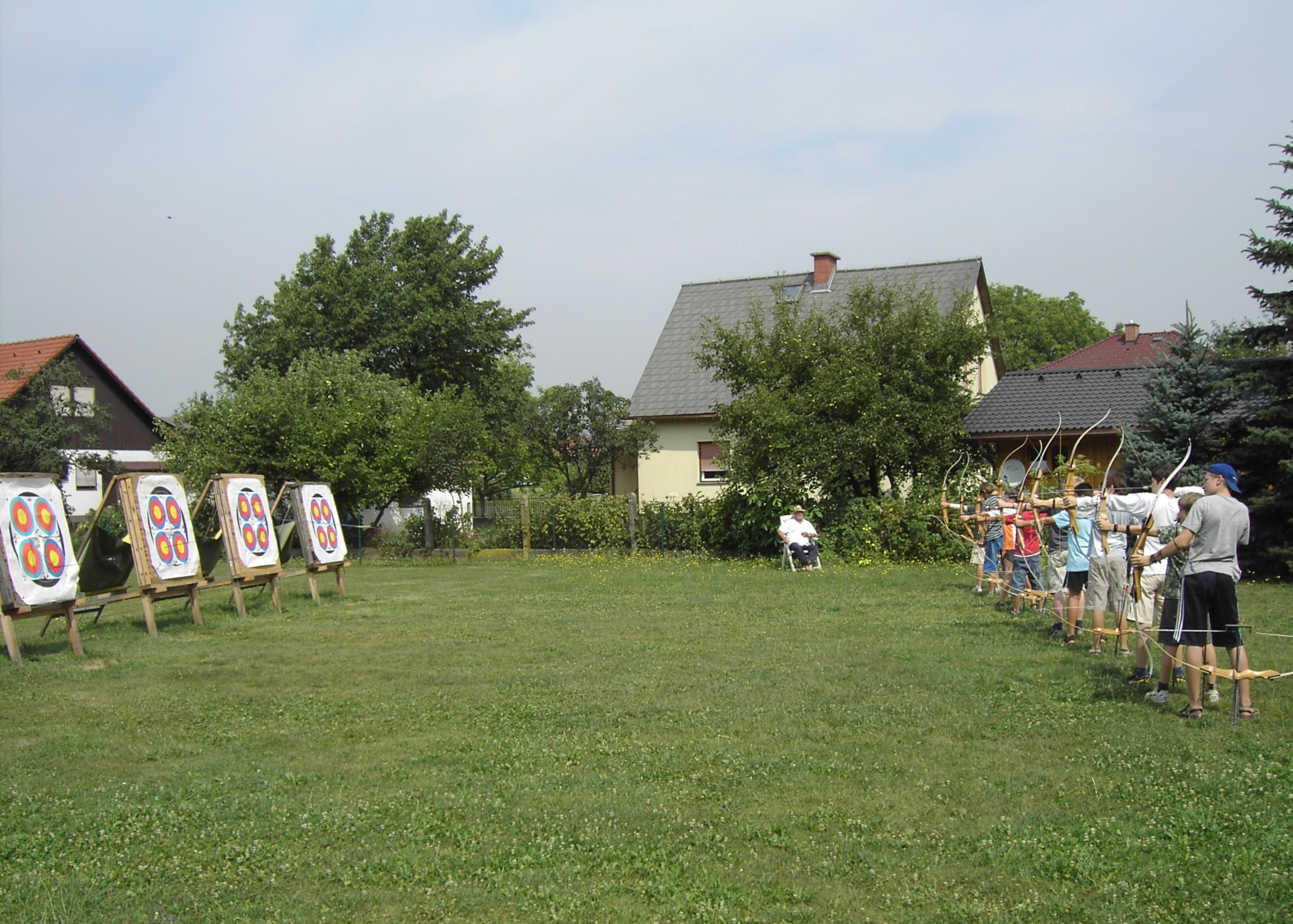 Kinder beim Bogenschießen © Foto: Stadt Graz/Sportamt Kinder beim Bogenschießen © Foto: Stadt Graz/Sportamt