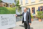 Preisgekrönt: Arch. DI Bernd Pürstl vor seinem Projekt Jugendzentrum Echo.