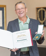 "Goldfinger" Peter Melbinger © Stadt Graz/Fischer "Goldfinger" Peter Melbinger © Stadt Graz/Fischer