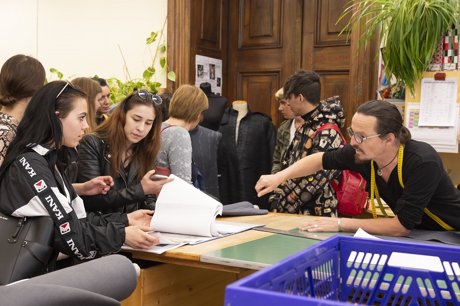Girls' Day in der Kostümwerkstatt von art + event, 2019 © Stadt Graz/Thomas Fischer Girls' Day in der Kostümwerkstatt von art + event, 2019 © Stadt Graz/Thomas Fischer