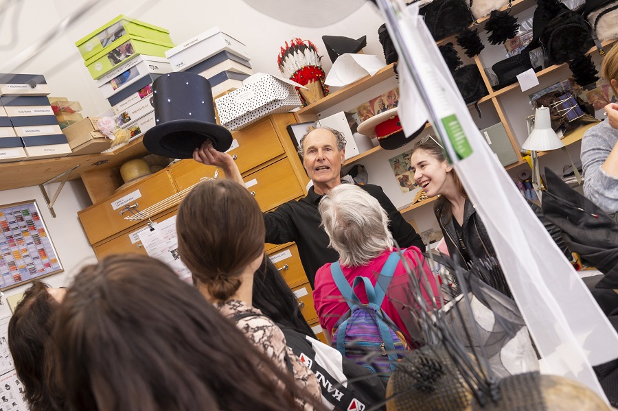 Girls' Day in der Kostümwerkstatt von art + event, 2019 © Stadt Graz/Thomas Fischer Girls' Day in der Kostümwerkstatt von art + event, 2019 © Stadt Graz/Thomas Fischer