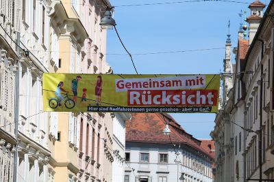 Transparent in der Schmiedgasse © Stadt Graz/Stefan Herzog Transparent in der Schmiedgasse © Stadt Graz/Stefan Herzog