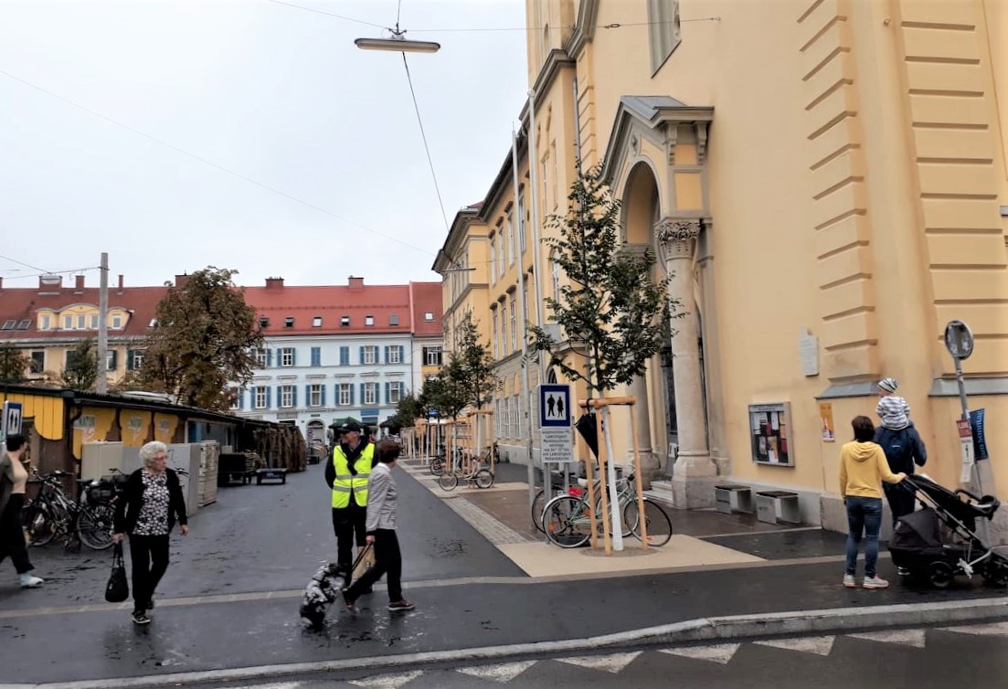 Durch die Umgestaltung eröffnen sich neue Räumen sich durch or der Heilandskirche, Richtung Süden © Stadt Graz/Wehap Durch die Umgestaltung eröffnen sich neue Räumen sich durch or der Heilandskirche, Richtung Süden © Stadt Graz/Wehap