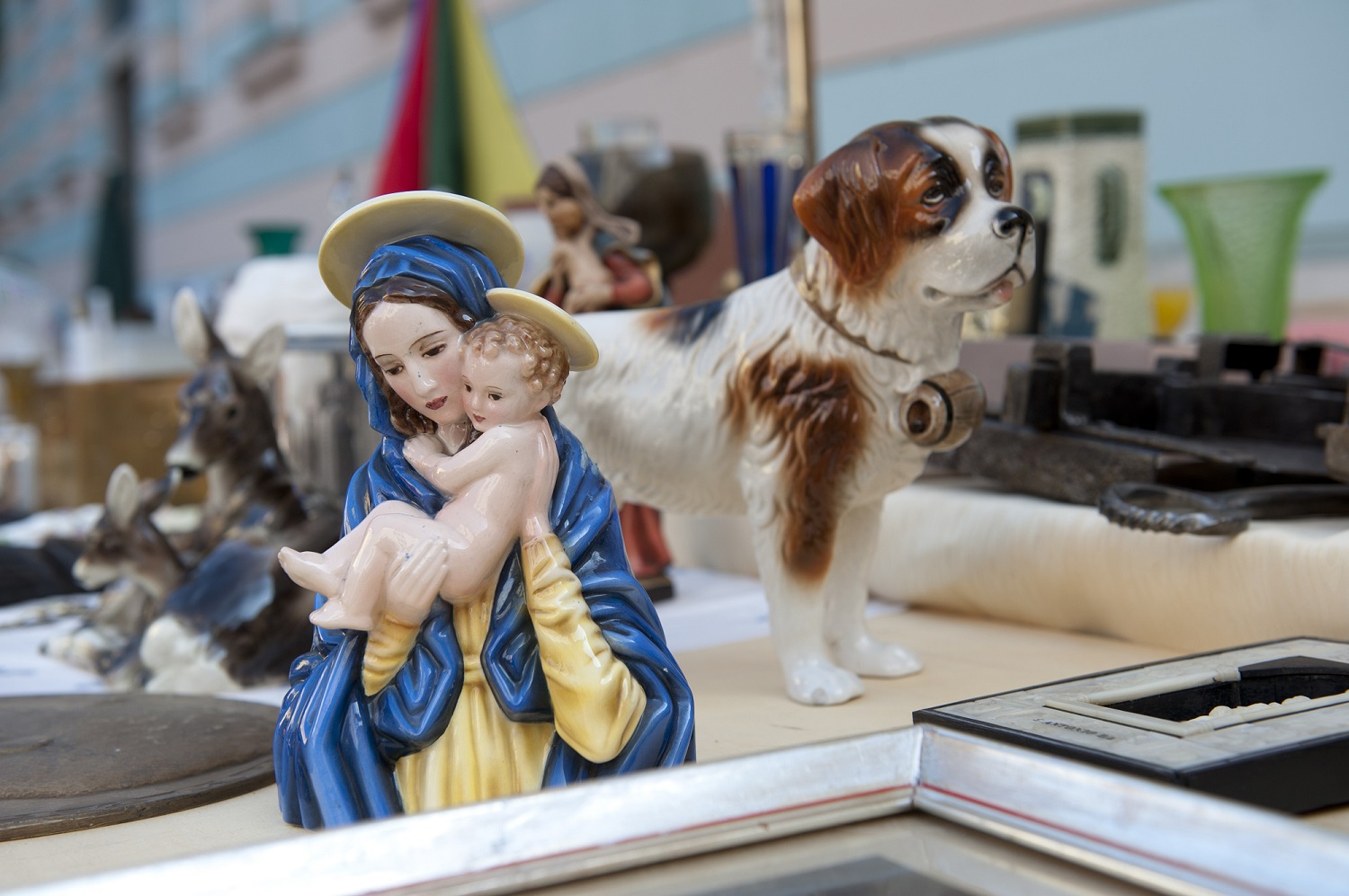 Trödeln, schauen, Schnäppchen shoppen ... auf den Grazer Flohmärkten gibt es viel zu entdecken. © Stadt Graz/Fischer Trödeln, schauen, Schnäppchen shoppen ... auf den Grazer Flohmärkten gibt es viel zu entdecken. © Stadt Graz/Fischer