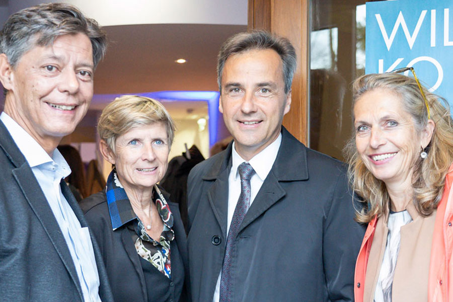Zwei Herren bei einer "Frauenveranstaltung": Bürgermeister Siegfried Nagl (M.) und Ulfried Hainzl mit Holding-Linien-Vorständin Barbara Muhr und WKO-Obfrau Sabine Wendlinger-Slanina (r.). © Stadt Graz/Fischer Zwei Herren bei einer "Frauenveranstaltung": Bürgermeister Siegfried Nagl (M.) und Ulfried Hainzl mit Holding-Linien-Vorständin Barbara Muhr und WKO-Obfrau Sabine Wendlinger-Slanina (r.). © Stadt Graz/Fischer