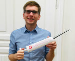 Stadtrat Robert Krotzer dankt den MitarbeiterInnen der Impfstelle, die es möglich gemacht haben, das wichtige Angebot noch näher zu den Menschen zu bringen © Fröch Stadtrat Robert Krotzer dankt den MitarbeiterInnen der Impfstelle, die es möglich gemacht haben, das wichtige Angebot noch näher zu den Menschen zu bringen