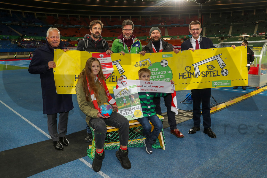 Mit dem Social Football Award zeichnet der ÖFB besondere soziale Leistungen im Bereich Fußball aus. © GEPA Pictures Mit dem Social Football Award zeichnet der ÖFB besondere soziale Leistungen im Bereich Fußball aus. © GEPA Pictures