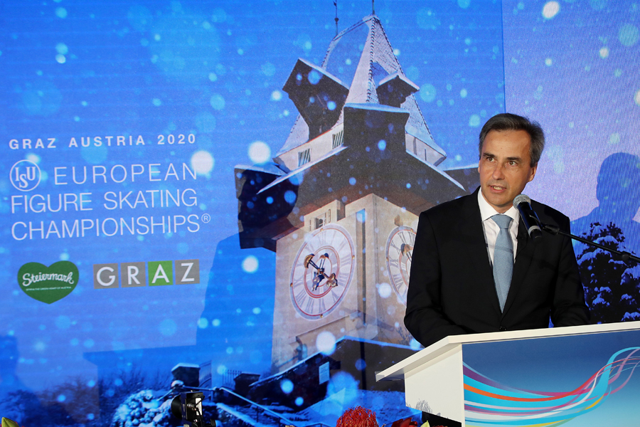 Bürgermeister Siegfried Nagl begrüßte die AthletInnen und internationalen Gäste in Graz bei der feierlichen Eröffnung der Eiskunstlauf-EM. © GEPA Pictures Bürgermeister Siegfried Nagl begrüßte die AthletInnen und internationalen Gäste in Graz bei der feierlichen Eröffnung der Eiskunstlauf-EM. © GEPA Pictures
