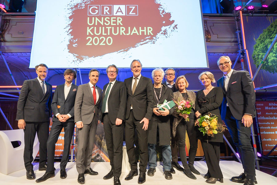 Bühne frei für viele, die an diesem Kulturjahr maßgeblich beteiligt sind. © Stadt Graz/Fischer Bühne frei für viele, die an diesem Kulturjahr maßgeblich beteiligt sind. © Stadt Graz/Fischer