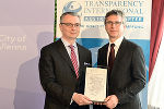 Silbermedaille in Sachen Transparenz © PID Wien/Christian Jobst Silbermedaille in Sachen Transparenz