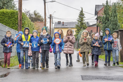 Kids zu Fuß unterwegs © Stadt Graz/Fischer Kids zu Fuß unterwegs © Stadt Graz/Fischer
