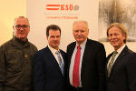 Amtsübergabe: Josef Klamminger (2. v. r.) übergibt das KSÖ-Präsidentenamt an Gernot Ortner (2. v. l). U. a. gratulierten Vizepräsident Brigadier Heinz Zöllner (l) und Organisationsreferent Manfred Brandner (r). © LPD Steiermark/Heimgartner Amtsübergabe: Josef Klamminger (2. v. r.) übergibt das KSÖ-Präsidentenamt an Gernot Ortner (2. v. l). U. a. gratulierten Vizepräsident Brigadier Heinz Zöllner (l) und Organisationsreferent Manfred Brandner (r). © LPD Steiermark/Heimgartner