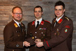 Wechsel in der Führungsriege der FF Graz: Andreas Rieger (l) übergibt sein Amt an Andreas Grinschgl (M). Patrick Brandner bleibt Stellvertreter. © FF Graz/Himmel Wechsel in der Führungsriege der FF Graz: Andreas Rieger (l) übergibt sein Amt an Andreas Grinschgl (M). Patrick Brandner bleibt Stellvertreter. © FF Graz/Himmel