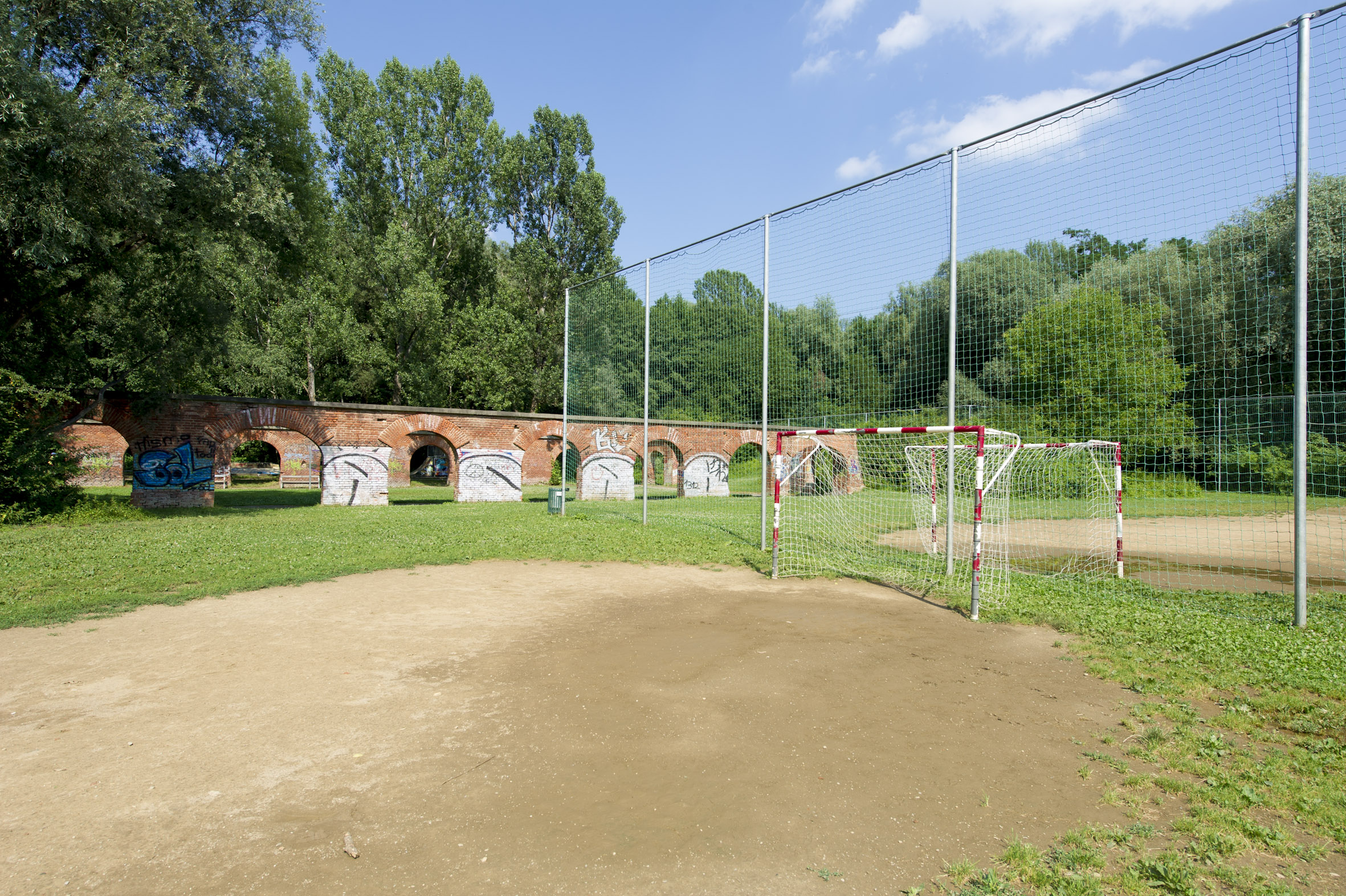 Sportflächen – so weit das Auge reicht – findet man auf den Eustaccio-Gründen. © Stadt Graz/Fischer Sportflächen – so weit das Auge reicht – findet man auf den Eustaccio-Gründen. © Stadt Graz/Fischer