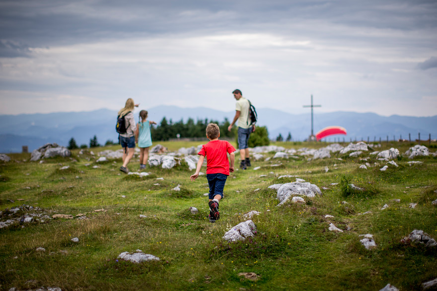 Familienwanderung auf den Schöckl © Region Graz/Tom Lamm Familienwanderung auf den Schöckl © Region Graz/Tom Lamm