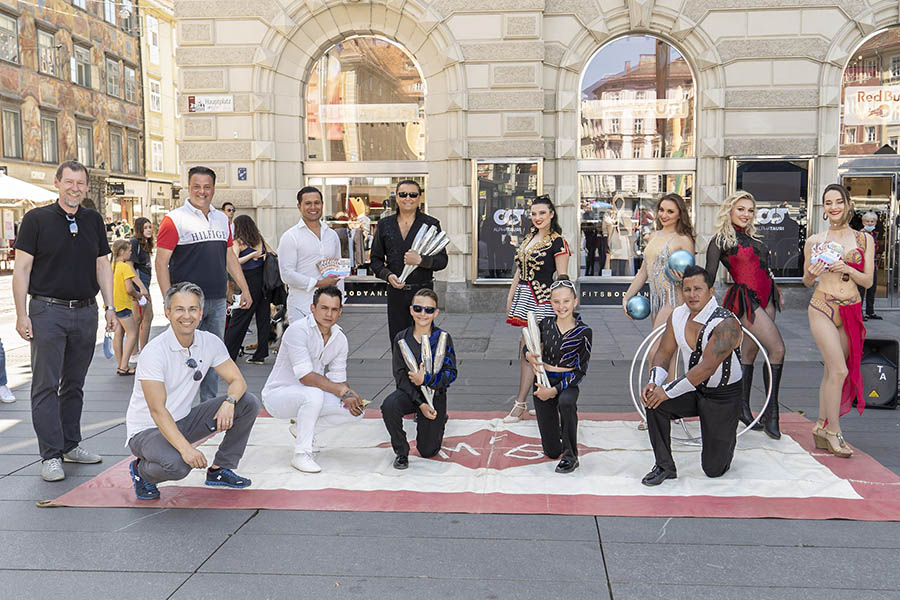 ArtistInnen des Circus Louis Knie zeigten Kostproben ihres Könnens. © Stadt Graz/Fischer ArtistInnen des Circus Louis Knie zeigten Kostproben ihres Könnens.