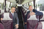 Freie Fahrt für die Shuttle-Busse: Bgm. Siegfried Nagl (l.) und sein Stellvertreter Mario Eustacchio. © Fischer Freie Fahrt für die Shuttle-Busse: Bgm. Siegfried Nagl (l.) und sein Stellvertreter Mario Eustacchio. © Fischer