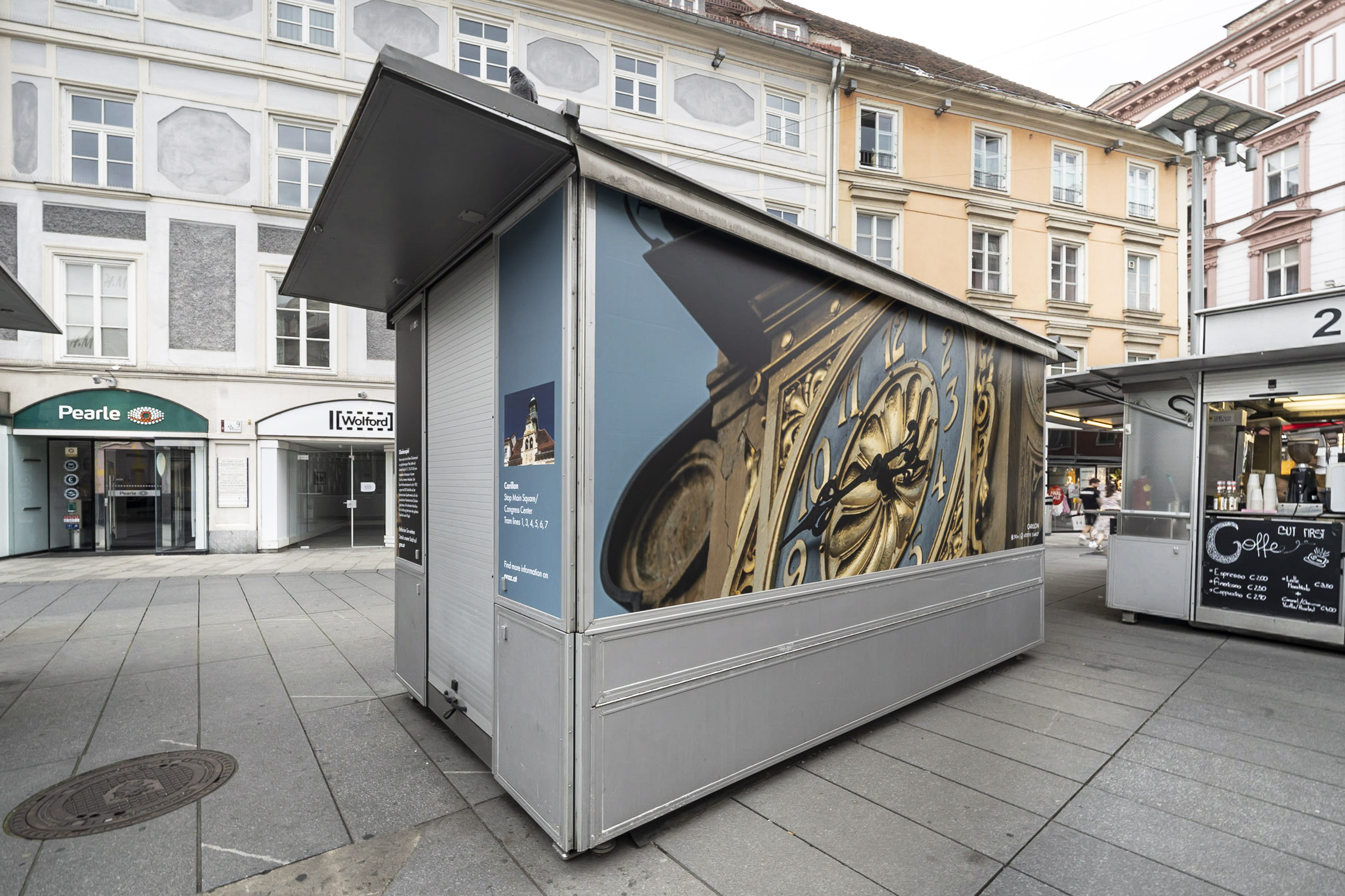 Die neu gestalteten Markstände am Hauptplatz