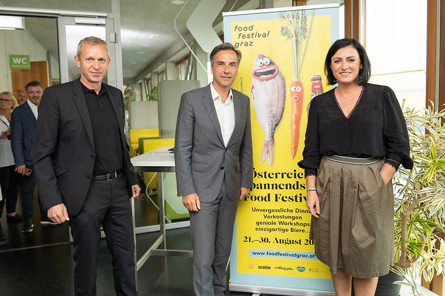 Graz Tourismus-Geschäftsführer Dieter Hardt-Stremayr, Siegfried Nagl und BM Elisabeth Köstinger