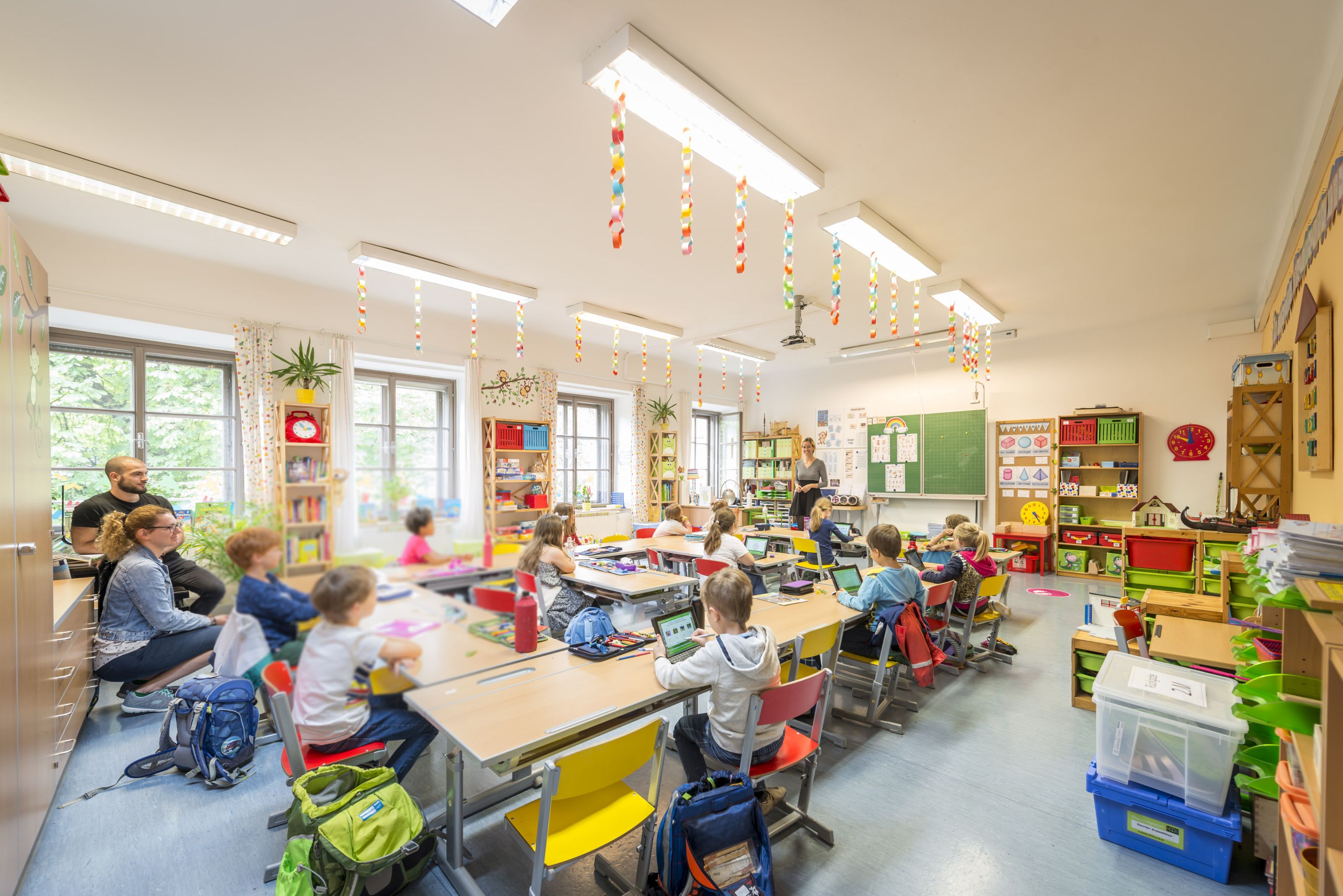 Volksschule Ferdinandeum - Klassenraum