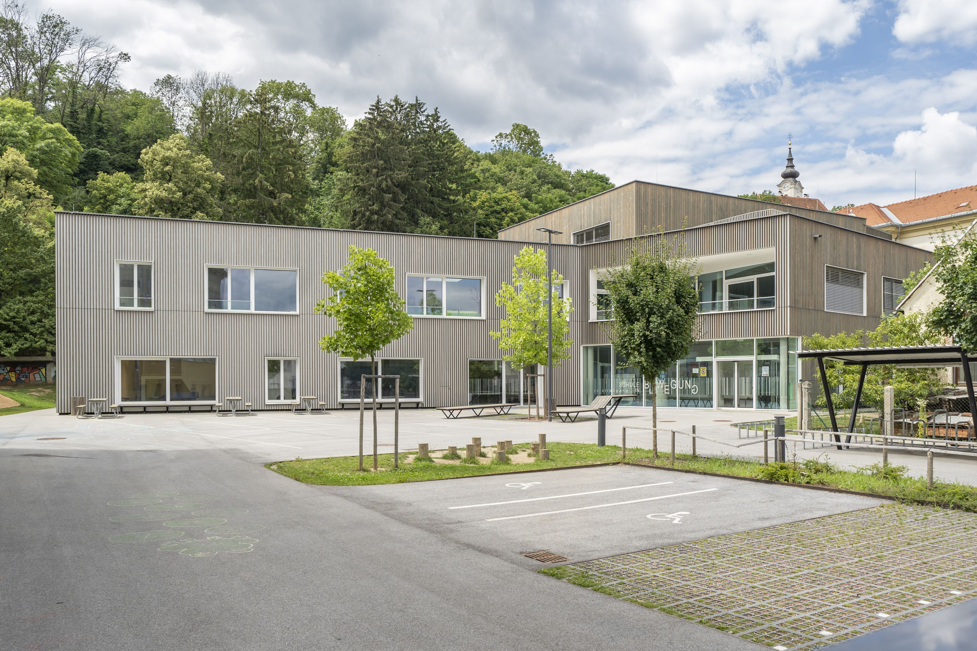 Volksschule Straßgang - Außenansicht