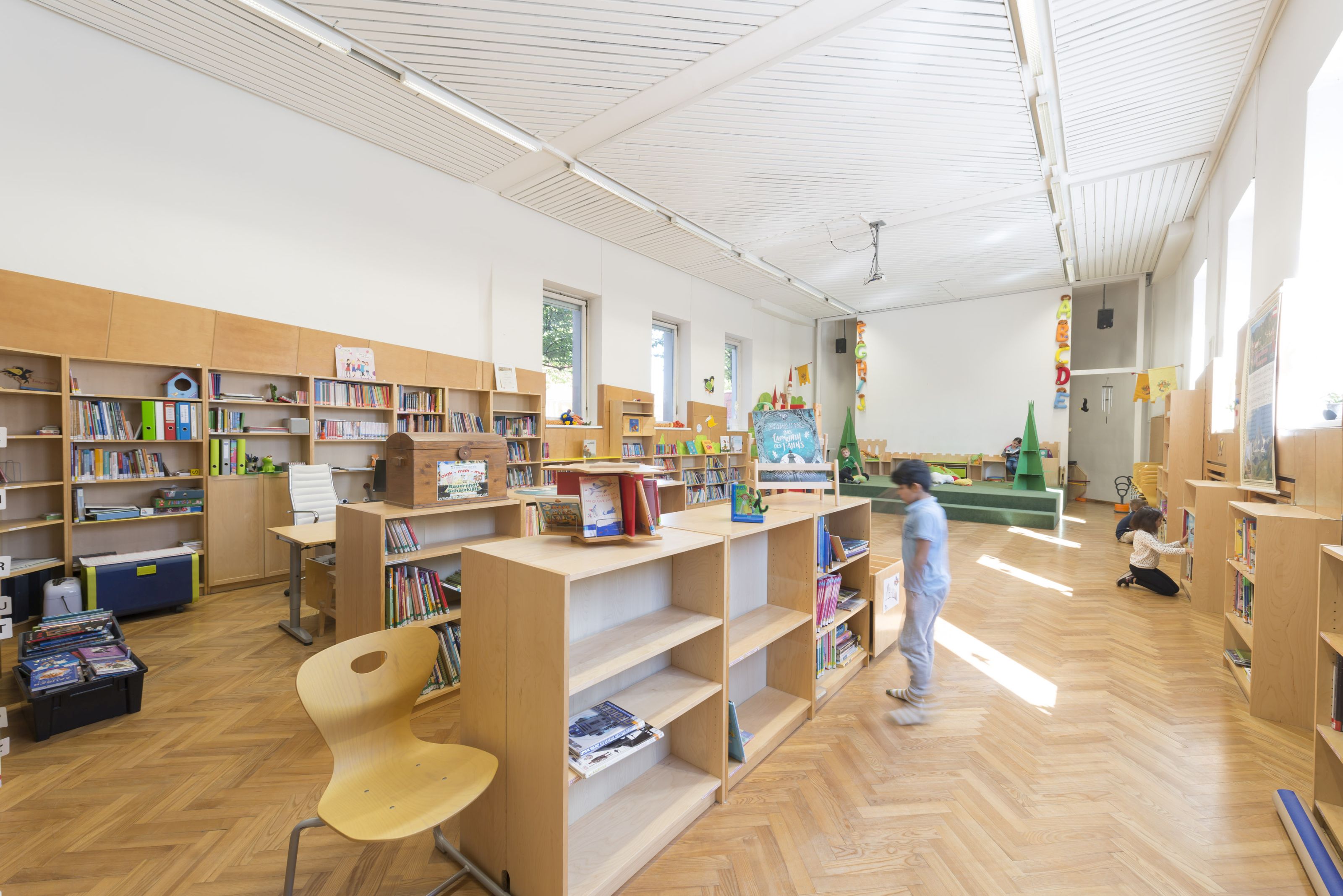 Volksschule Waltendorf - Bibliothek