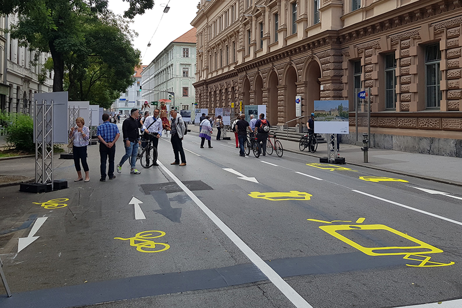 Für Radfahrer schaltete die Ampel auf Grün.