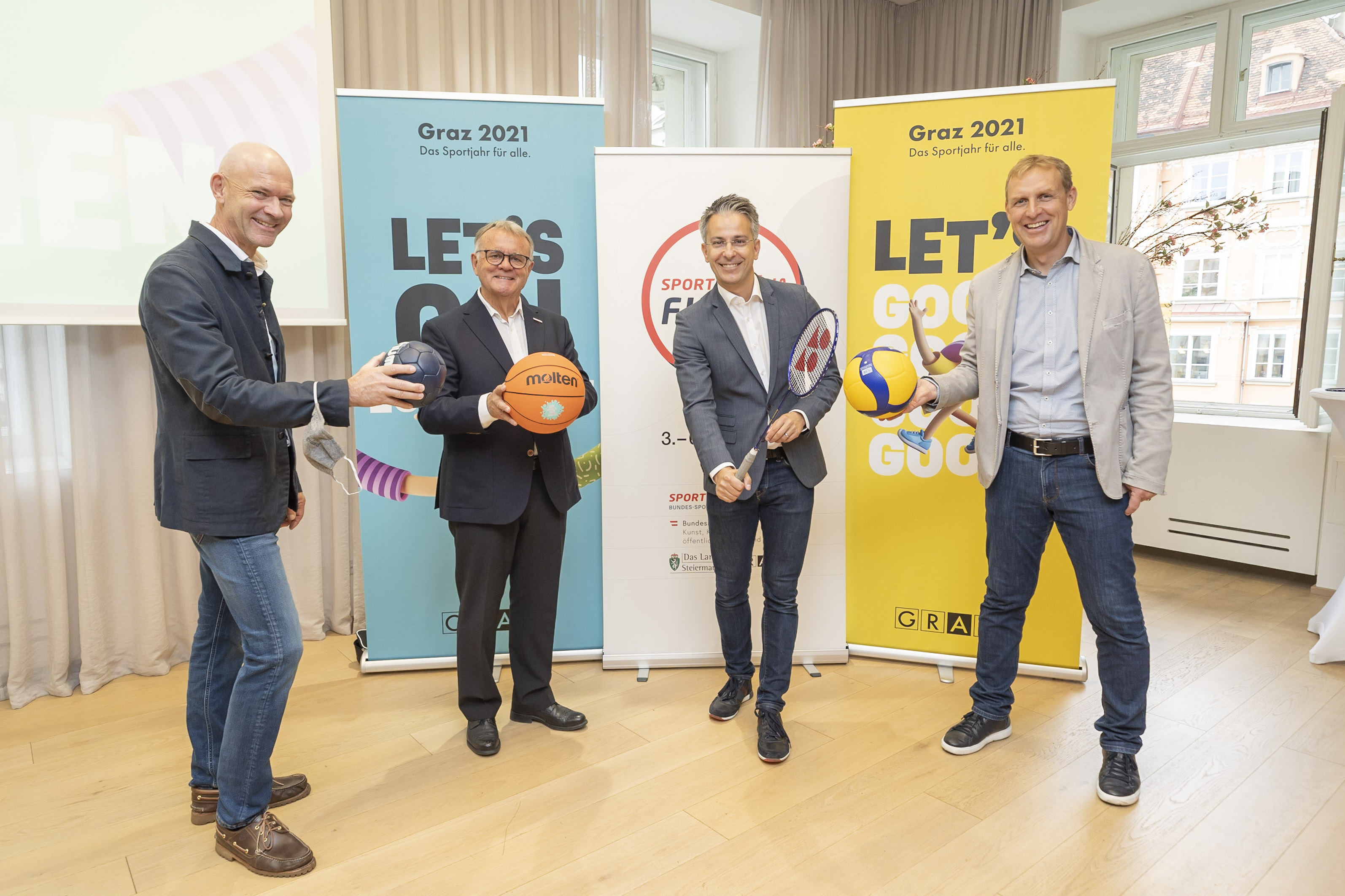Teilnehmer: von links nach rechts Special Olympics-Präsident Jürgen Winter, Sport Austria-Präsident Hans Niessl, Sportstadtrat Kurt Hohensinner, Geschäftsführer Mag. Markus Pichler © Foto Fischer Teilnehmer: von links nach rechts Special Olympics-Präsident Jürgen Winter, Sport Austria-Präsident Hans Niessl, Sportstadtrat Kurt Hohensinner, Geschäftsführer Mag. Markus Pichler © Foto Fischer