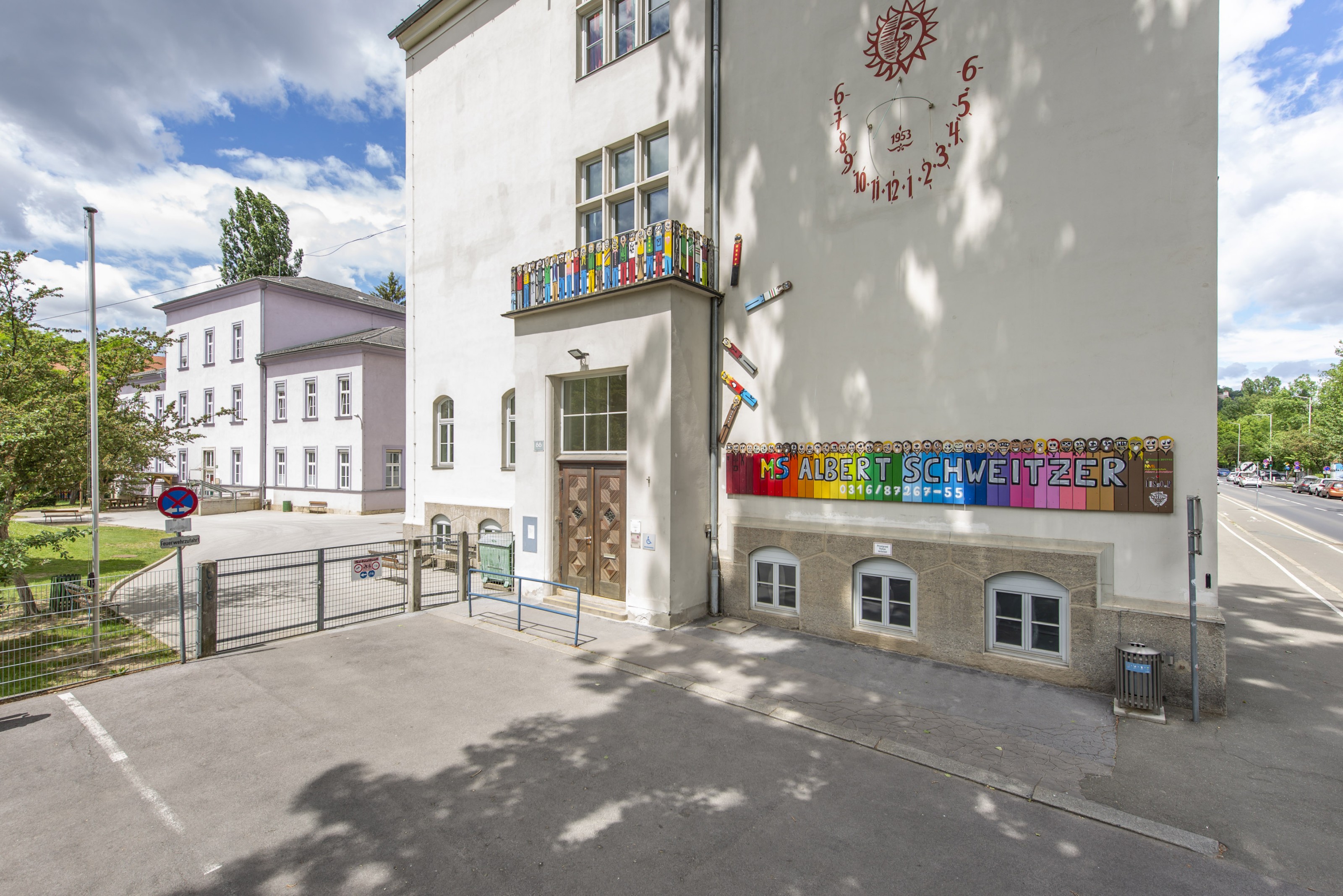 Mittelschule Albert Schweitzer Außenansicht © Stadt Graz/Fischer Mittelschule Albert Schweitzer Außenansicht