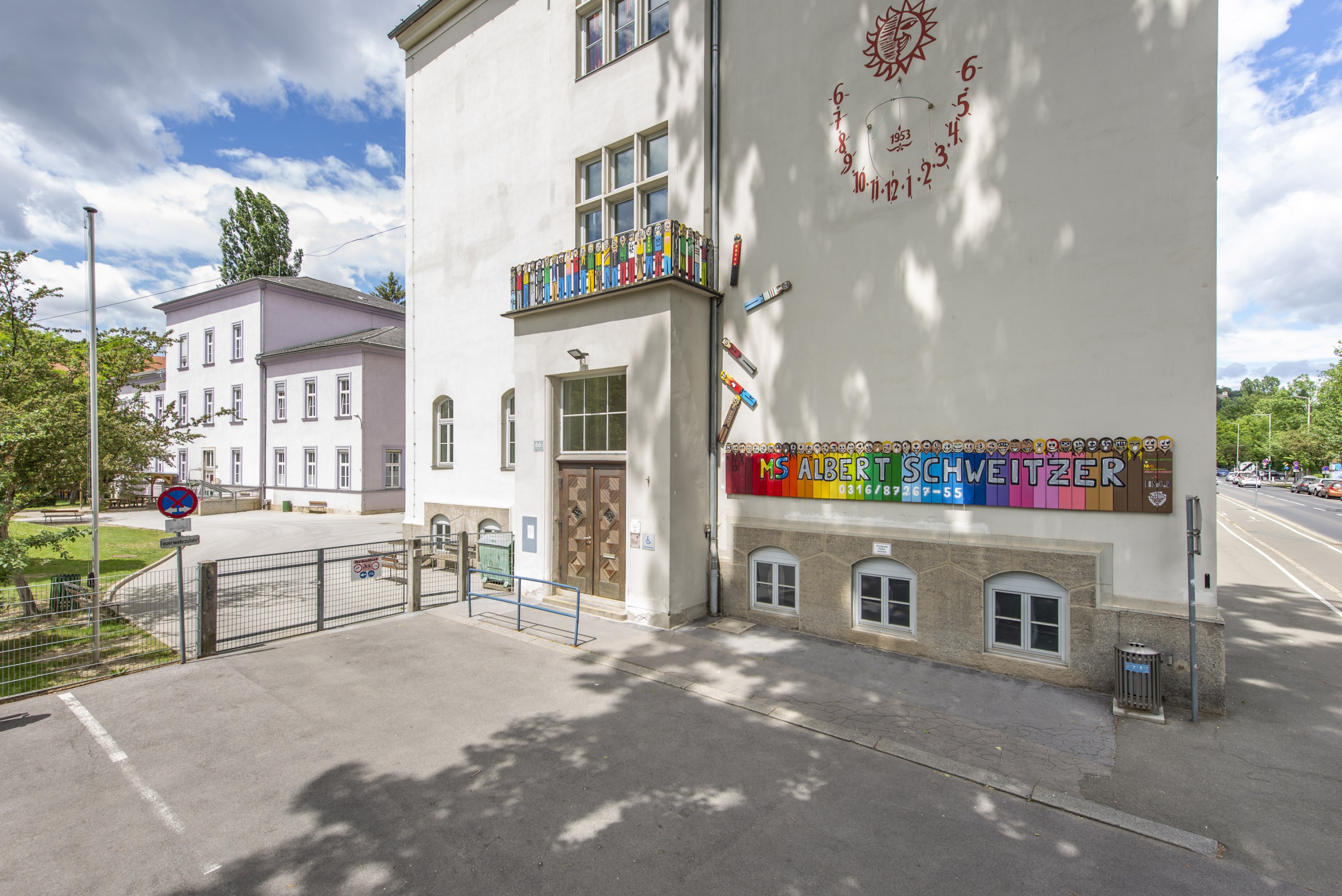 Mittelschule Albert Schweitzer Außenansicht