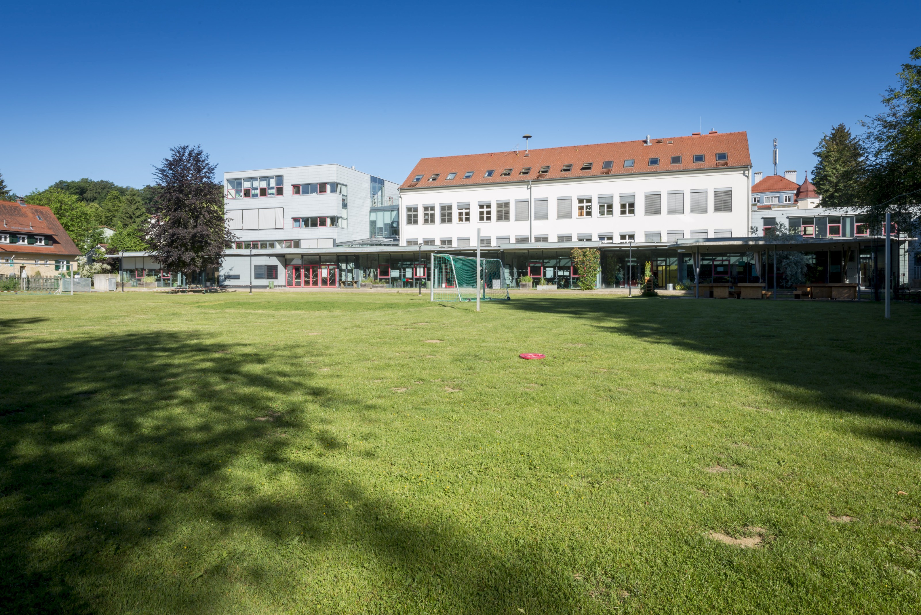 Mittelschule St. Johann, Sportplatz