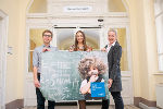 Stadtrat Robert Krotzer, "Grazer"-Redakteurin Valentina Gartner und Gesundheitsamtsleiterin Dr. Eva Winter sind schon gespannt auf die Projekte. © Foto Fischer, 2019 Stadtrat Robert Krotzer, "Grazer"-Redakteurin Valentina Gartner und Gesundheitsamtsleiterin Dr. Eva Winter sind schon gespannt auf die Projekte.
