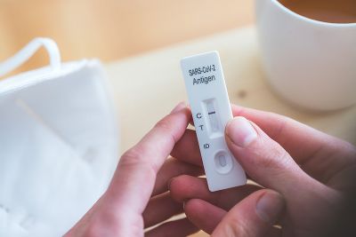 Corona-Selbsttests © Adobe Stock/Patrick Daxenbichler Corona-Selbsttests