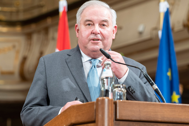 Landeshauptmann Herman Schützenhöfer setzte den Schlussakkord im Programm des Festaktes. © Stadt Graz/Fischer Landeshauptmann Herman Schützenhöfer setzte den Schlussakkord im Programm des Festaktes.