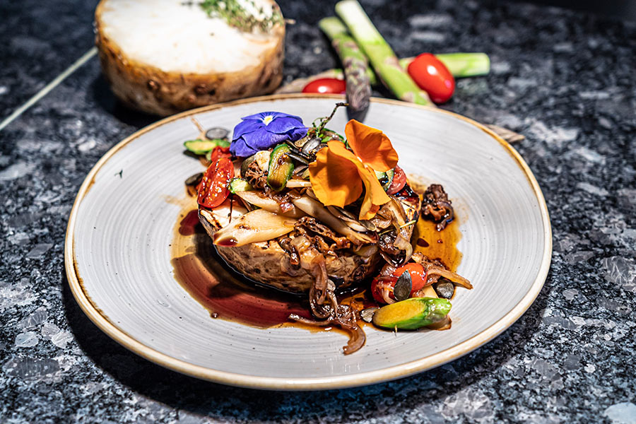 Selleriesteak - Ein Rezept von El Gaucho im Landhaus © Stadt Graz/Foto Fischer Selleriesteak - Ein Rezept von El Gaucho im Landhaus