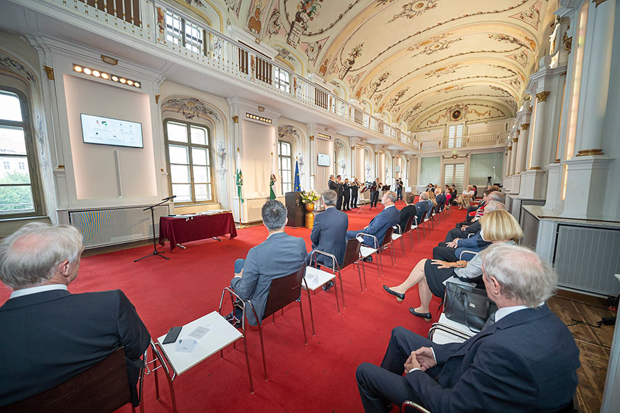 Ernennung von BürgerInnen, Festakt am 9. Juni in der Aula der Alten Universität