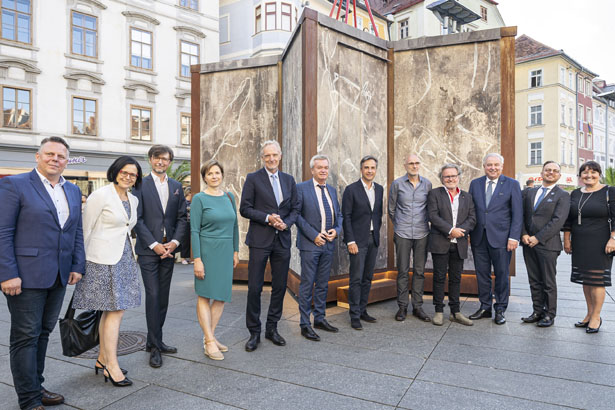 Eröffnung des mobilen Gebetshauses in Anwesenheit zahlreicher Prominenz. © Stadt Graz/Fischer Eröffnung des mobilen Gebetshauses in Anwesenheit zahlreicher Prominenz.