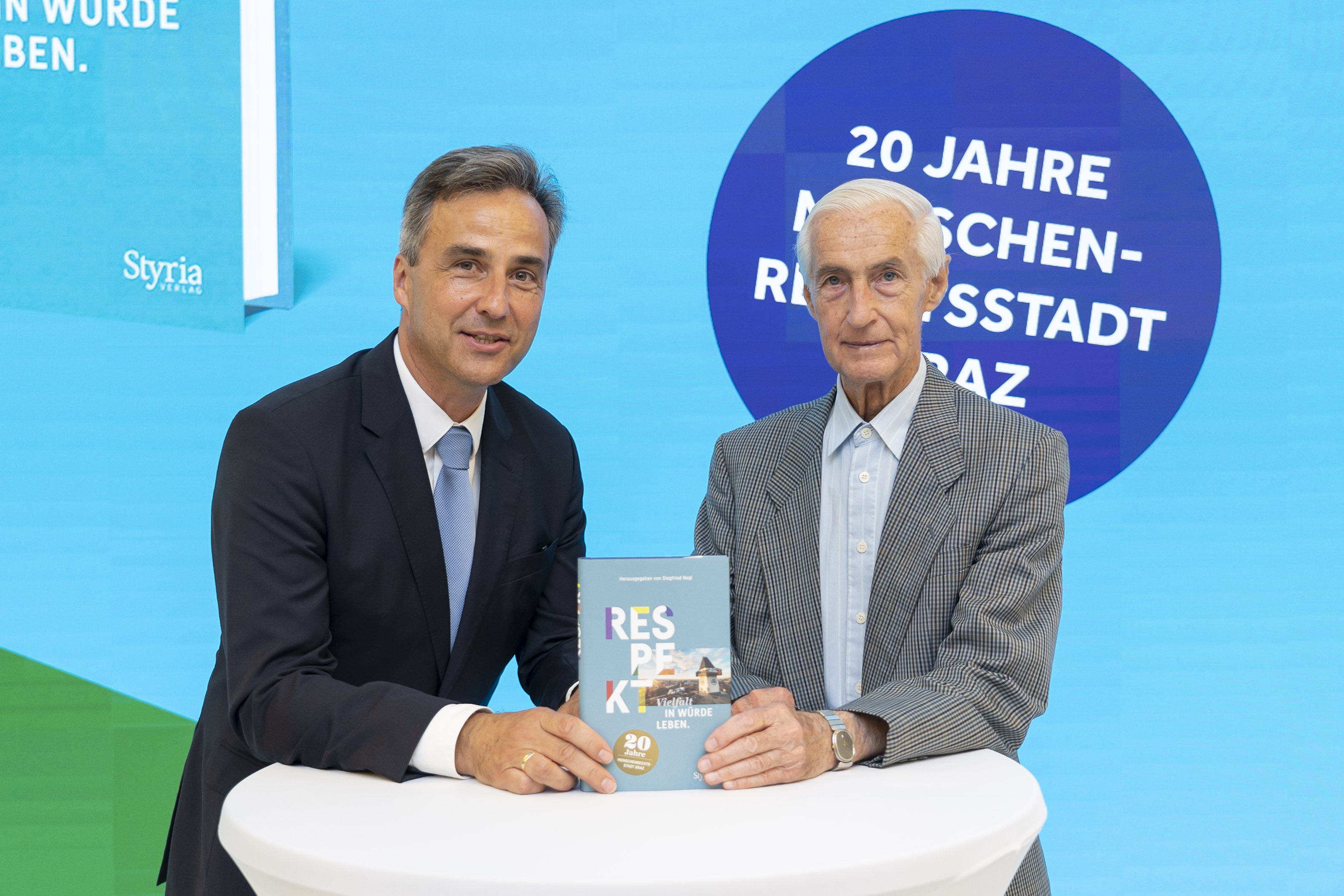 Bürgermeister Nagl mit Altbürgermeister Alfred Stingl © Stadt Graz/Fischer Bürgermeister Nagl mit Altbürgermeister Alfred Stingl