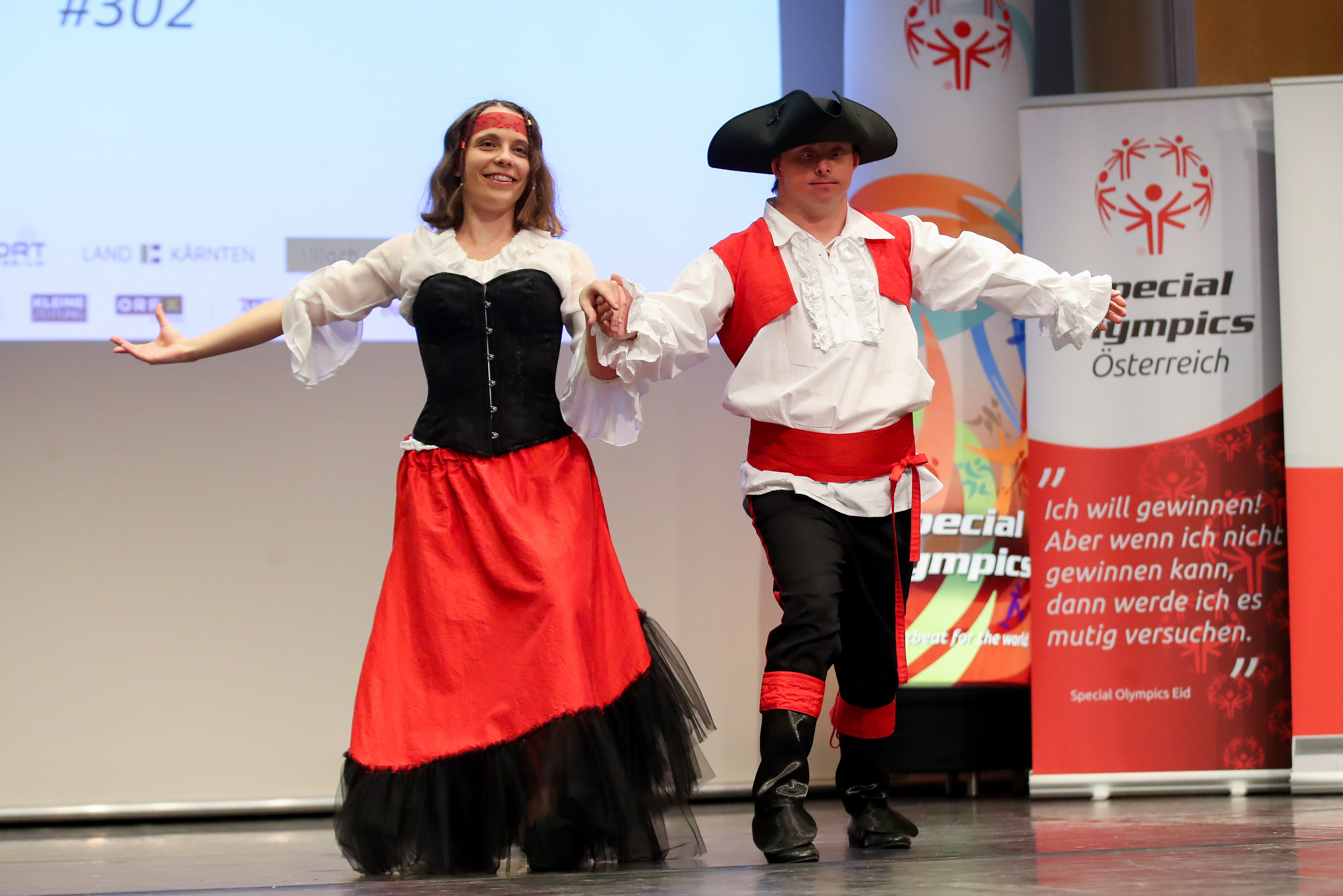 Joachim Lampel und Tanzpartnerin Miriam Strasser aus Graz kämpfen bei den Special Olympics um den Weltmeistertitel. © GEPA Pictures/Active City Joachim Lampel und Tanzpartnerin Miriam Strasser aus Graz kämpfen bei den Special Olympics um den Weltmeistertitel.