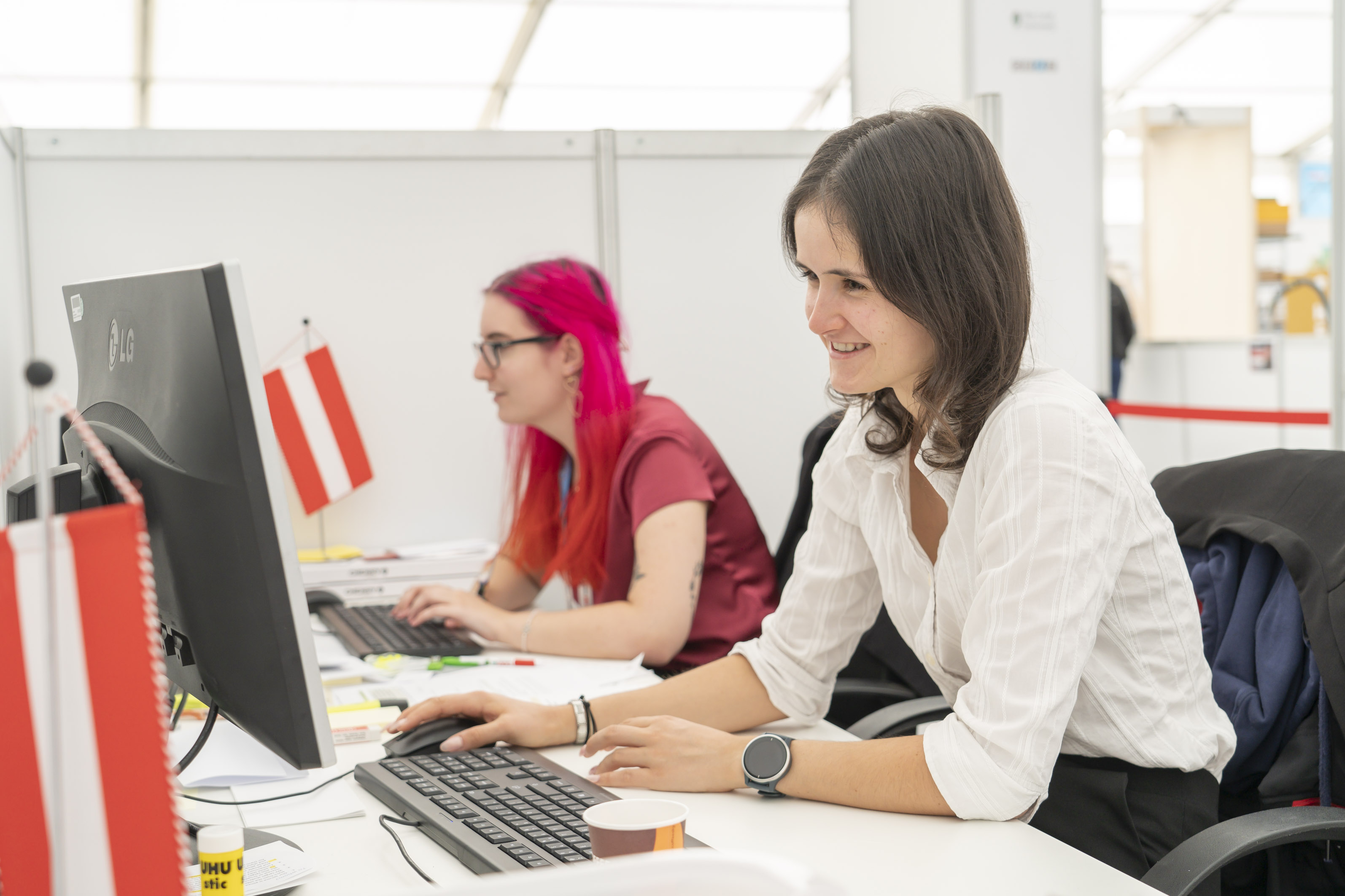 Wenn Arbeit Spaß Macht: Lisa Greininger und Teampartnerin Jasmin Grandtner.