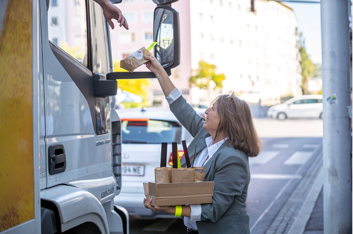 Handreichung in die "erste Etage"