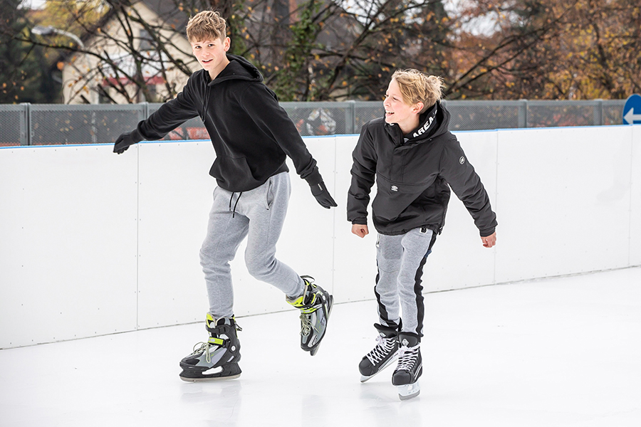 Kinder beim Eislaufen © Foto: Stadt Graz / Fischer Kinder beim Eislaufen