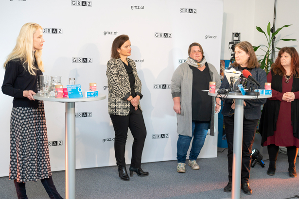 Auch wenn es seit 40 Jahren das Gleichbehandlungsgesetz gibt, sieht die Realität anders aus. Die Stadt Graz unterstützt Frauen, um deren Selbstbestimmtheit zu stärken und strukturelle Benachteiligungen aufzubrechen. © Stadt Graz Auch wenn es seit 40 Jahren das Gleichbehandlungsgesetz gibt, sieht die Realität anders aus. Die Stadt Graz unterstützt Frauen, um deren Selbstbestimmtheit zu stärken und strukturelle Benachteiligungen aufzubrechen.