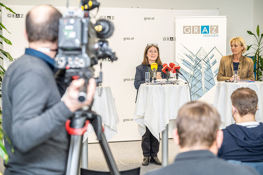 Bei der Pressekonferenz wurden die Verbesserungen beim städtischen Wohnen und der Wohnungssuche vorgestellt. © Stadt Graz/Fischer Bei der Pressekonferenz wurden die Verbesserungen beim städtischen Wohnen und der Wohnungssuche vorgestellt.