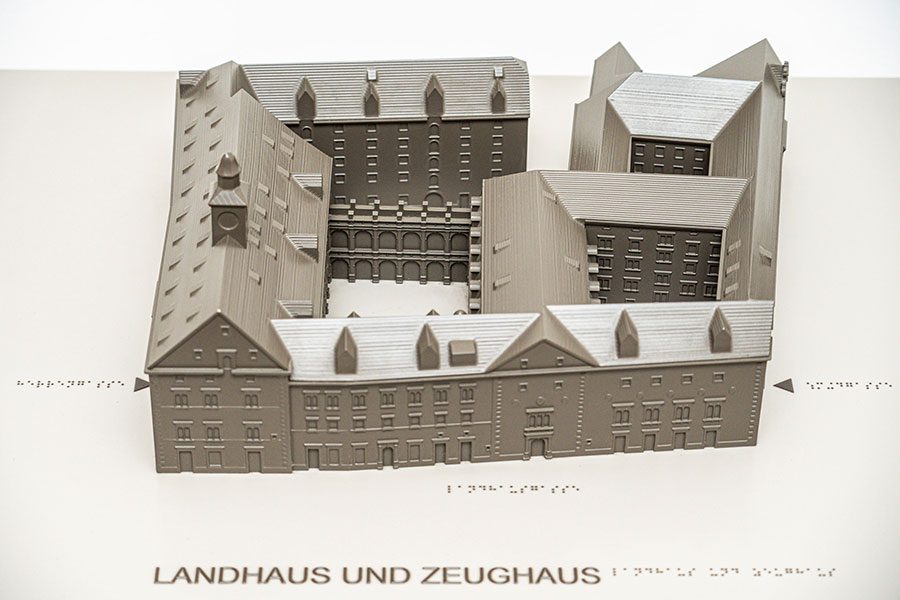 Landhaus und Zeughaus